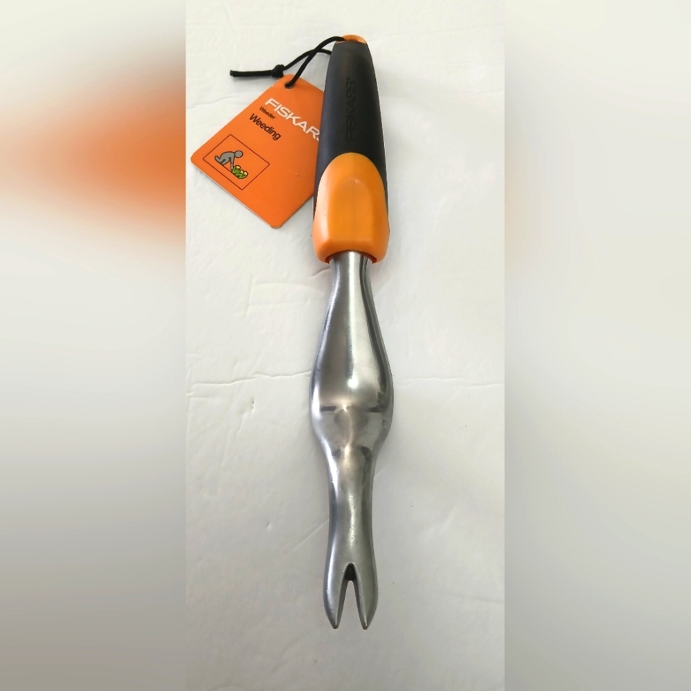 Fiskars weeder